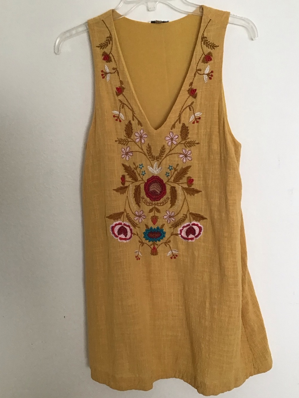 Vintage Jodifl sleeveless gauze dress with Johnny Was style floral embroidery